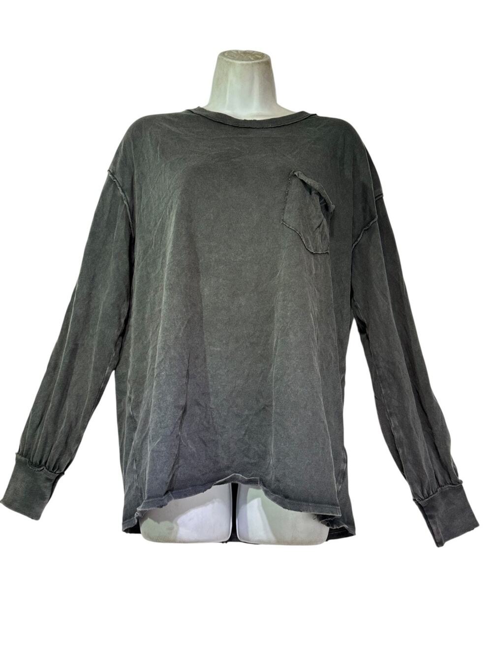 We The Free Women’s Size XS Charcoal Gray Oversized Epic Long Sleeve Pocket Top